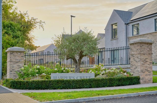 The Crest, Harpers Creek, Glounthaune, Co. Cork - Click to view photos