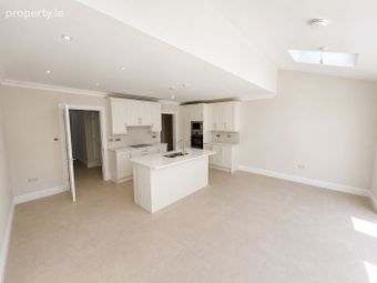 Unfurnished Property - 61 Phoenix Park Avenue, Phoenix Park Racecourse, Dublin 15 - Image 3