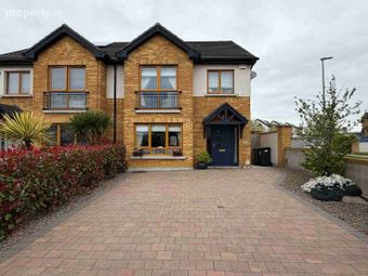 32 The Cedars, Avourwen, Drogheda, Co. Meath - Image 2