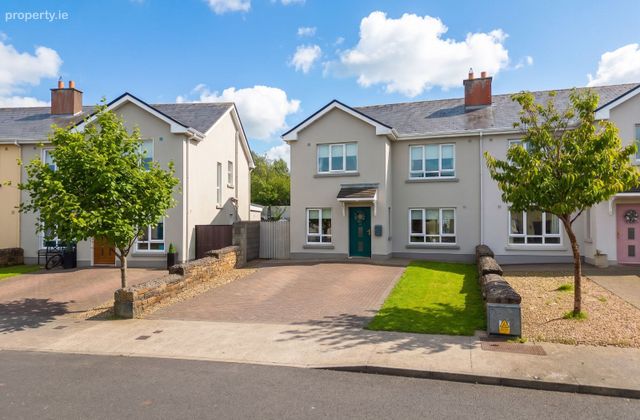 48 Glen R&iacute;, Ballina, Ballina, Co. Mayo - Click to view photos