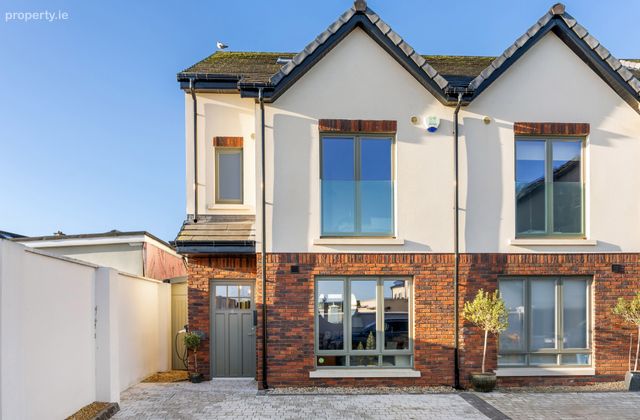 Herbert House, 6 The Orchard, Upper Grattan Park, Greystones, Co. Wicklow, Greystones, Co. Wicklow - Click to view photos