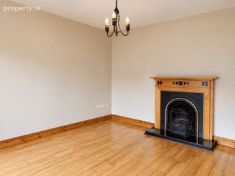 15 Sl&iacute; Na Sp&eacute;ire, Clieveragh, Listowel, Co. Kerry - Image 5