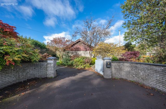 Greystones, Classis, Ballincollig, Co. Cork - Click to view photos