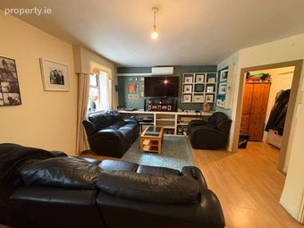 7 Priory House, Priory Hall, Wexford Town, Co. Wexford - Image 4