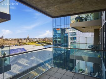 23 Hanover Court, Grand Canal Dock, Dublin 2 - Image 3