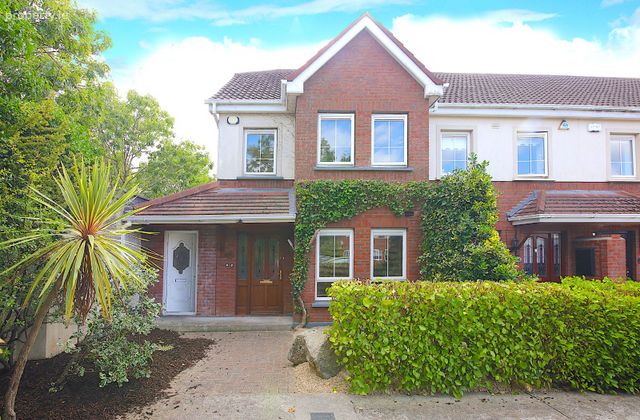 26 Larkfield Place, Lucan, Lucan, Co. Dublin - Click to view photos