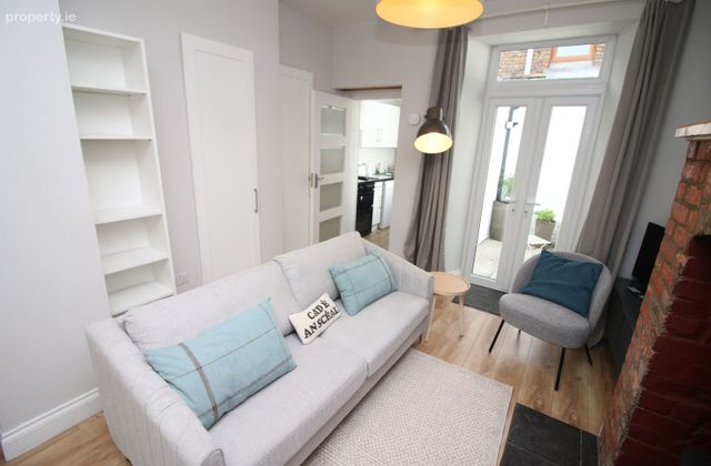 37 Tyrone Place, Tower Street, Cork City Centre, Co. Cork - Click to view photos