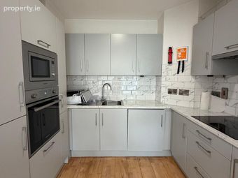 Apartment 16, Dundrum Castle House, Dundrum Castle, Ballinteer, Dublin 16 - Image 5