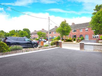 63 Mount Prospect Drive, Dublin 3, Clontarf, Dublin 3 - Image 2