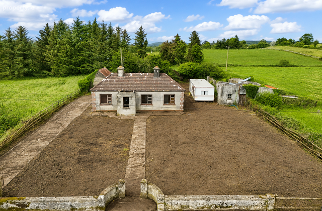 Billenbrook Cottage, Meelick, Swinford, Co.mayo, Swinford, Co. Mayo - Click to view photos