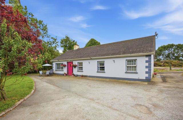 Knockmark, Drumree, Co. Meath - Click to view photos