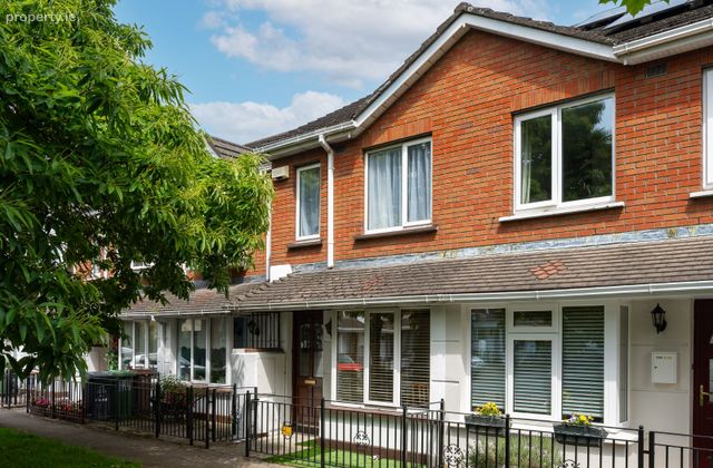 8 Harcourt Lodge, Inchicore, Dublin 8 - Click to view photos