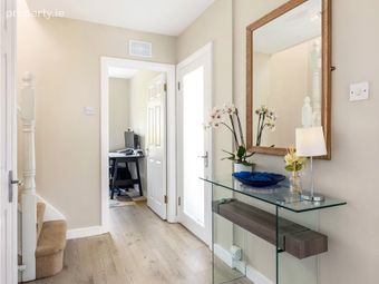 9 Sycamore Walk, The Park, Cabinteely, Dublin 18, Cabinteely, Dublin 18 - Image 2