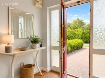 1 Woodville Grove, Woodville Grange, Athlone, Co. Westmeath - Image 2
