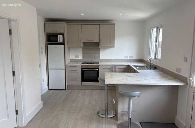 86 Palmerstown Avenue, Dublin 20, Palmerstown, Dublin 20 - Click to view photos