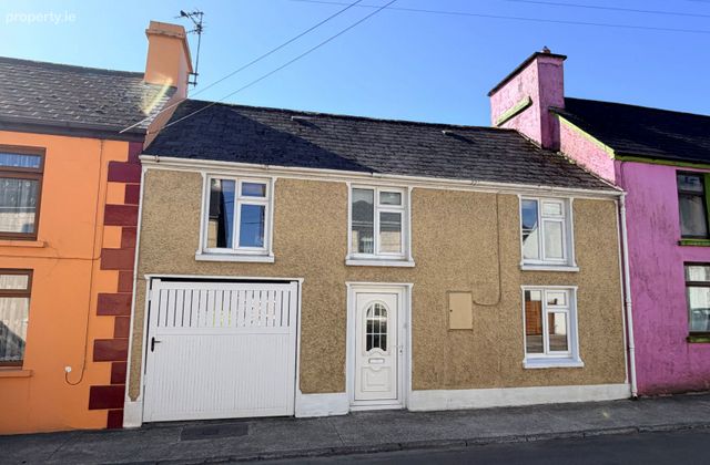 Castle Street, Dunmanway, Dunmanway, Co. Cork - Click to view photos
