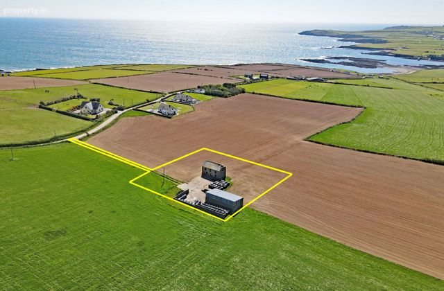 Crohane, Kinsale, Old Head, Co. Cork - Click to view photos