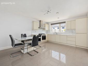 14 Saint Helen's Chase, Adamstown, Adamstown, Co. Dublin - Image 2