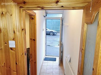 5 Bridge Street, Caherciveen, Cahersiveen, Co. Kerry - Image 4