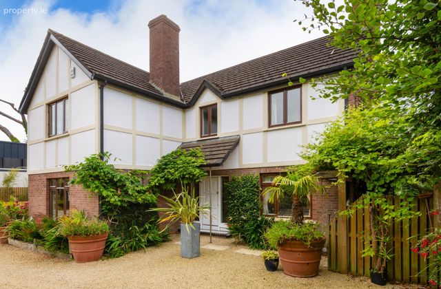 Holly Lodge, 1 Cenacle Grove, Killiney, Co Dublin, Killiney, Co. Dublin - Click to view photos