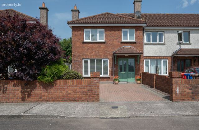 79 The Lawn, Coolroe Meadows, Ballincollig, Cork, Ballincollig, Co. Cork - Click to view photos