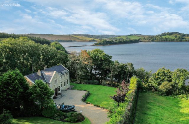 Rossmore Lodge, Donegal Town, Co. Donegal, Laghy, Co. Donegal - Click to view photos
