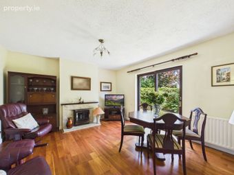 28 Newlyn Vale, Rochestown, Co. Cork - Image 5
