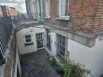 54 Mountjoy Square West, Basement, Dublin 1