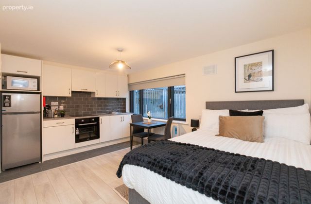 North Circular Road, Stoneybatter, Dublin 7 - Click to view photos
