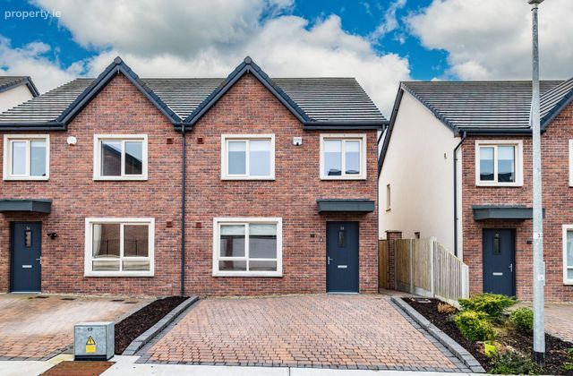 33 The Crescent, Walkers Gate, Kildare, Co. Kildare - Click to view photos
