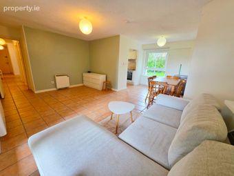 6 Arasain Na Mara, Grattan Road, Galway City Centre, Co. Galway - Image 3