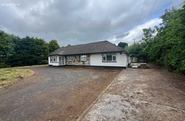 Creewood, Slane, Co. Meath - Click to view photos