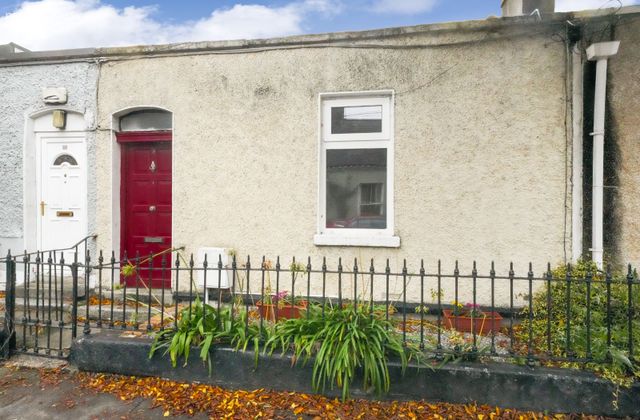 9 Foster Terrace, Ballybough, Dublin 3 - Click to view photos