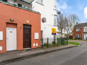 63 Castlecurragh Vale, Mulhuddart, Blanchardstown, Dublin 15, Mulhuddart, Dublin 15 - Image 2