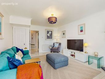 4 Heath Square, Mckee Avenue, Finglas, Dublin 11 - Image 2