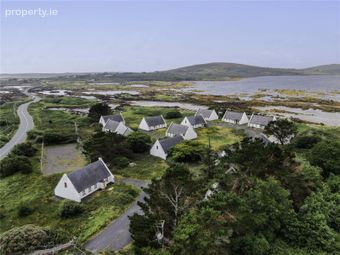 Tighe Saoire Na N-oilean, Eanach Mheain, Bealadangan, Co. Galway, Lettermore, Co. Galway - Image 4
