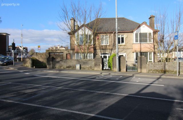 Saint Helens, 1 Belfield Park, Ennis Road, Co. Limerick - Click to view photos