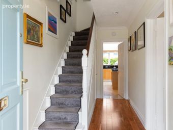 22 Glencairn Crescent, The Gallops, Leopardstown, Dublin 18, Leopardstown, Dublin 18 - Image 2