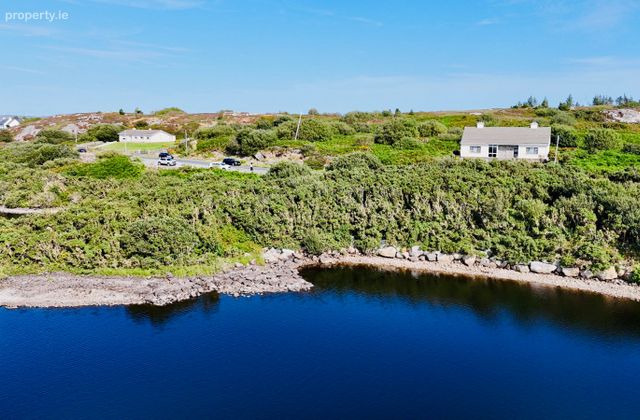 An Gleann M&oacute;r, Carraroe, Co Galway, Carraroe, Co. Galway - Click to view photos
