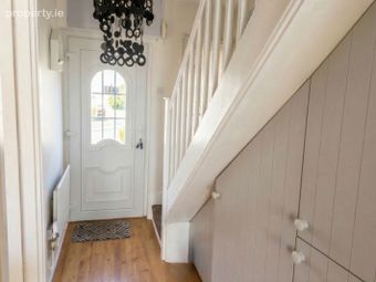 11 Marian Avenue, Carrick-on-Suir, Co. Tipperary - Image 2