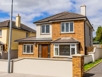 56 Castle Manor, Racecourse Road, Roscommon, Gallowstown, Co. Roscommon - Image 2