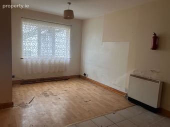 6 Chapel Court, Chapel Lane, Tuam, Co. Galway - Image 4
