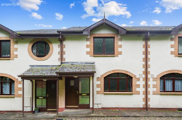 20 The Coach Houses, Forest Park, Courtown, Gorey, Co. Wexford, Ballymoney, Co. Wexford - Click to view photos