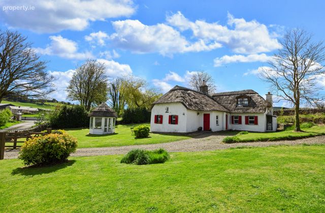 Rose Cottage, Ballynagleragh, Ogonelloe, Co. Clare - Click to view photos