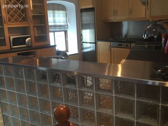 3 Marina Villas, Albert Road, Blackrock, Co. Cork - Image 4