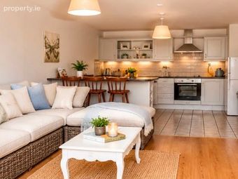 4 Glenview House, 161 Upper Salthill Road, Salthill, Galway City, Salthill, Co. Galway - Image 2