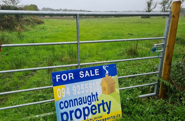 Bellaghy, Charlestown, Co. Mayo - Click to view photos