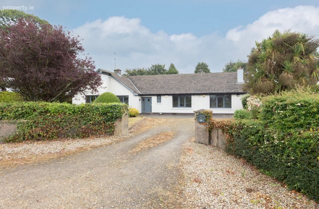 Mogeely Road, Castlemartyr, Co. Cork - Click to view photos