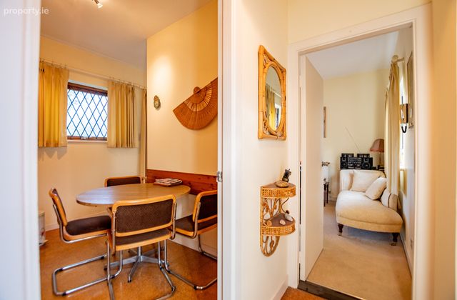 Apartment 10, Morehampton Mews, Donnybrook, Dublin 4 - Click to view photos