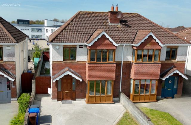 66 Chestnut Grove, Beaufort Place, Navan, Co. Meath - Click to view photos